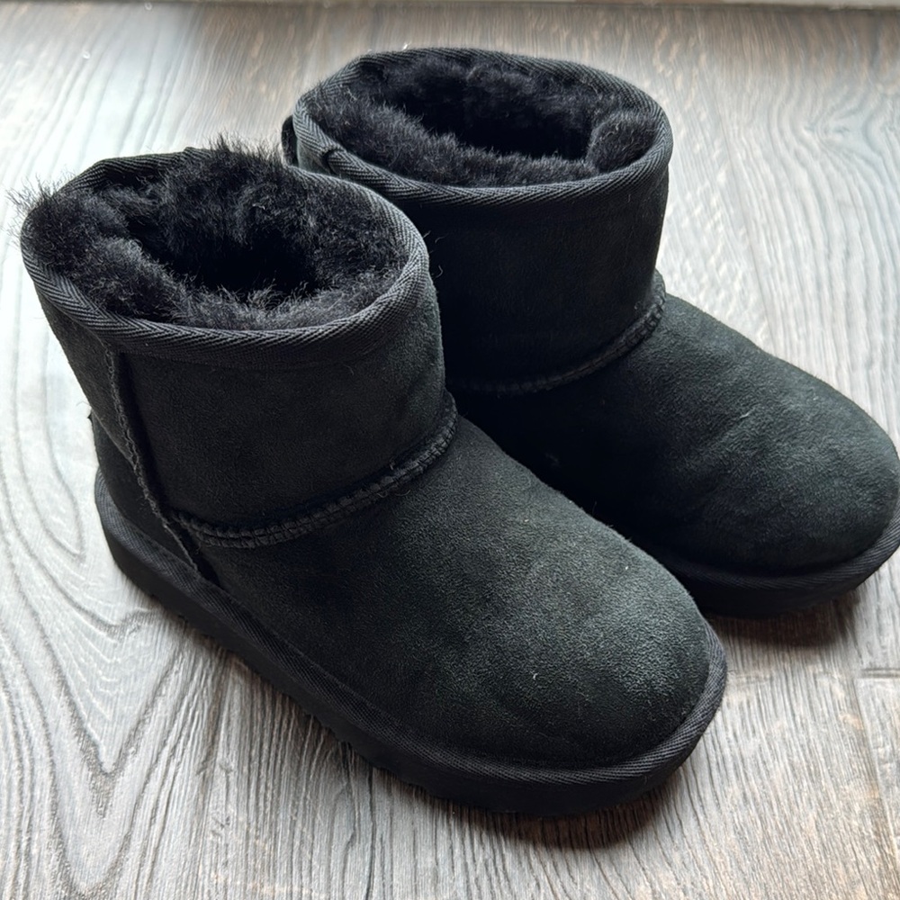 UGG Kids Black Classic Short Suede Boots